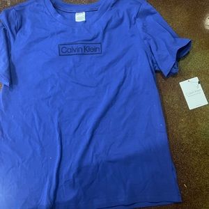 Calvin Klein t shirt
